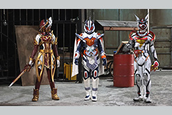 仮面ライダーマジェード with ガールズリミックス